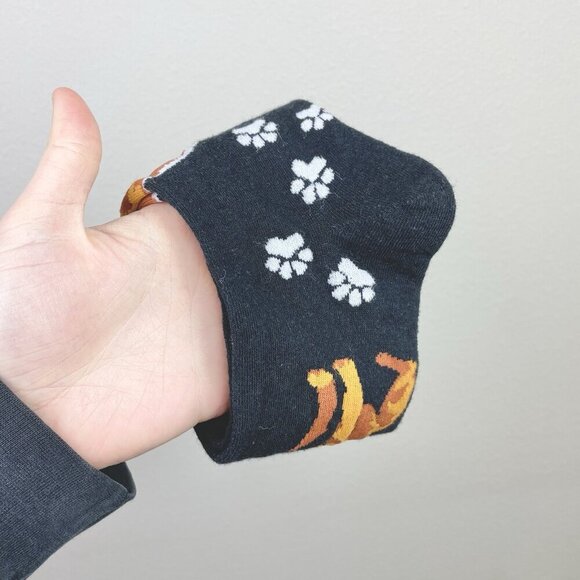 Funatic NWT Black Chocolate Lab Unisex Crewsocks New Doggy Lover Gift Pawprint - Picture 10 of 10